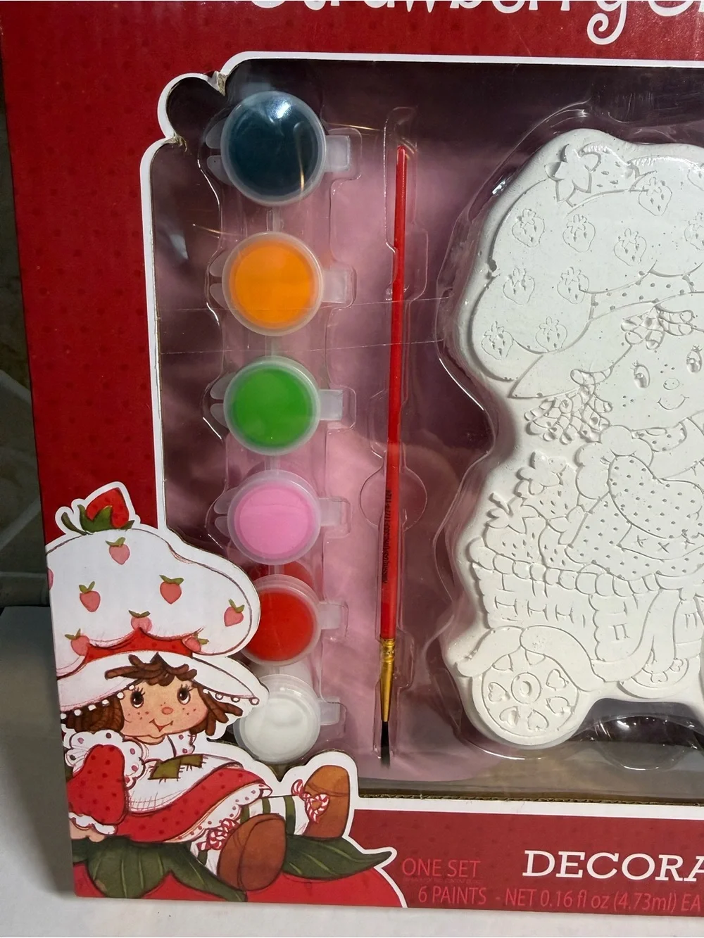 Strawberry Shortcake Paint Your Own Decorative Stone Craft Kit NEW 6+ RMS